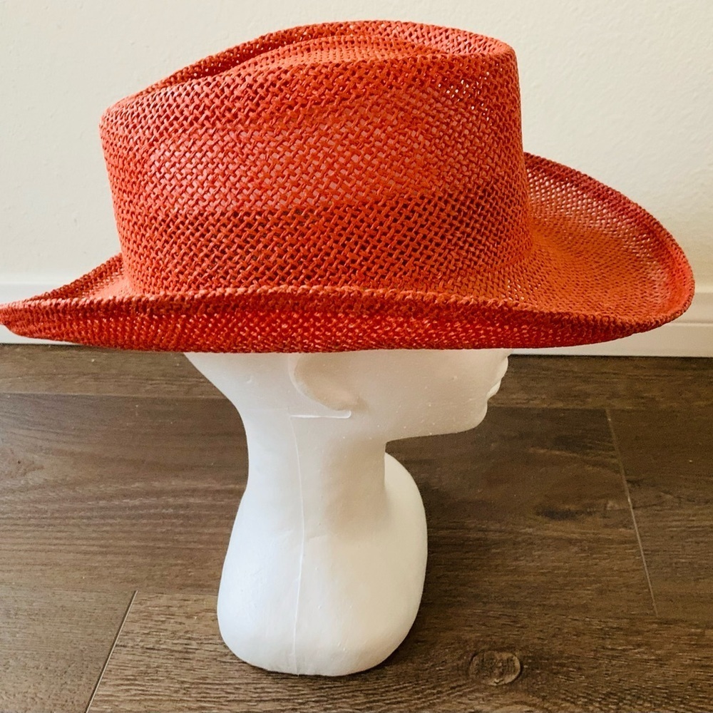 Straw hat